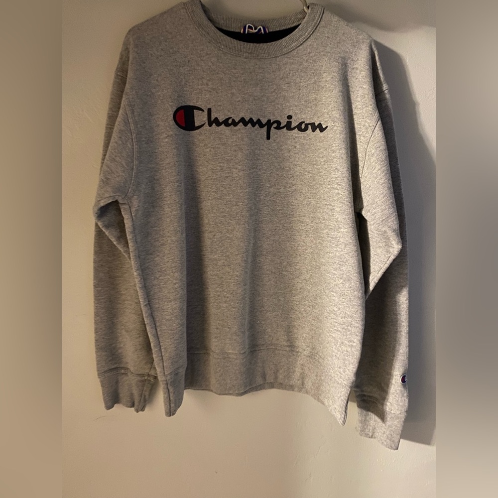 Grey champion crew neck.  Mens medium.  Like new.